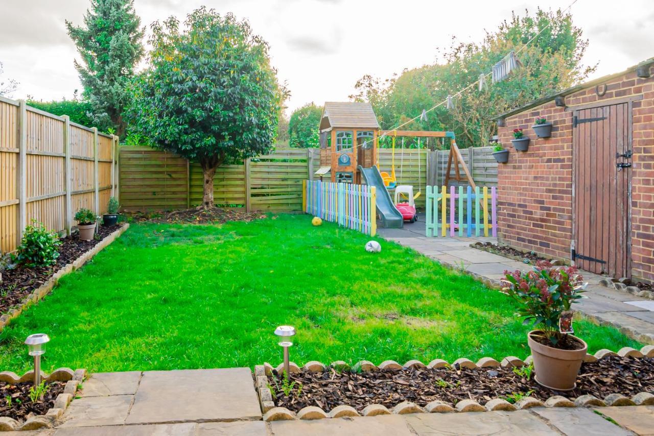 Stunning Place, Close To Windsor & Heathrow & Private Parking Burnham  Luaran gambar